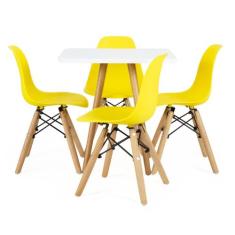 Mesa Infantil quadrada 50cm branca com pés de madeira + 4 cadeiras - G