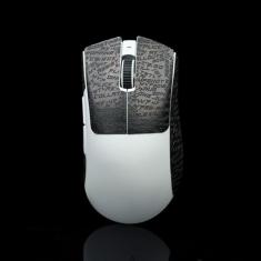 Hokeyio Fita aderente para Razer Deathadder V3 Pro - antiderrapante, controle aprimorado, suga suor, couro macio, melhora a aderência de jogos FPS [pré-corte] CS Letter preta 0,3 mm