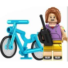 Boneco Blocos De Montar Max Stranger Things Bicicleta