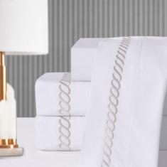 Jogo de Lençol Casal 4 Peças Gênova Percal 400 Fios Bordado - Bella Pr