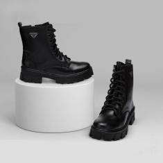 Bota Coturno Feminino Tratorada Ilhós Zíper Lateral Moderna