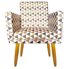 Poltrona Cadeira Decorativa Nina Pés Madeira Rodapé Triangulo Marrom -