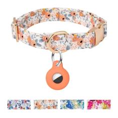 Coleira para cães AirTag, coleira ajustável para cães com suporte para AirTag, coleiras fofas para filhotes com fivela de metal, coleira macia acolchoada de flores azuis para cães pequenos, médios e