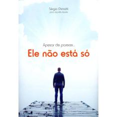 Apesar De Parecer... Ele Não Esta Só
