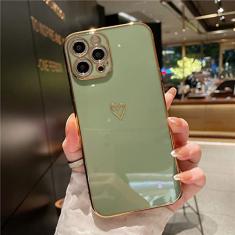 Estojo macio à prova de choque para celular Plating Love Heart para iPhone 14 13 12 11 Pro Max X XR XS 7 8 Plus SE 3 Lens Camera Protective Cover, Light Green, For iphone 13