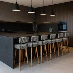 Banqueta Alta Cozinha 70cm Encosto Pé Madeira Kit 6 Barcelona Suede Ca