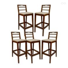 Kit 5 Banquetas de Madeira para Bancada Alta Grécia Castanho Linho Beg