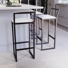 Jogo 3 Banqueta Alta Balcão Bistrô Preta Confort Industrial Assento Es