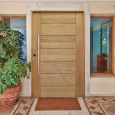 Kit Porta de Madeira Pivotante 210x140cm Batente 14Cm Fechadura 803 Rolete 3B Hale Esquadrias Tauari