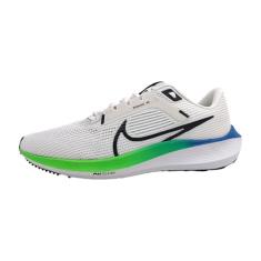 Nike Tênis de corrida masculino Air Zoom Pegasus 40, Tint platinado preto-branco-verde Strike, 9