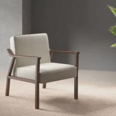 Poltrona em Madeira Maciça Antônia