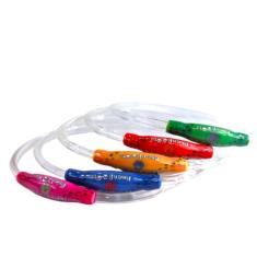 Coleira de cachorro com luz LED brilhante primeiro cão que você vai ver à noite! 3 modos de luz recarregáveis iluminam seu amado cão ou animal de estimação para segurança e visibilidade (PP a médio,