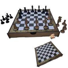 Brinquedo Educativo Pedagógico Em Madeira Tabuleiro Jogo De Xadrez - RafaBox (Tabuleiro 28x28x04, Rei 05 Cm)