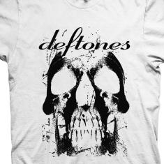 Camiseta Deftones Branca e Preta em Silk 100% Algodão