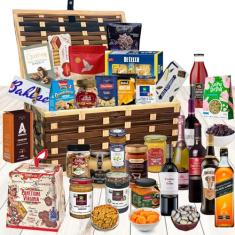 Cesta de Natal Premium MONTREUX com 30 Itens - Natal 2025