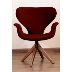 Poltrona Decorativa Mix Pé Giratório de Madeira - Squadra Decor, Vinho
