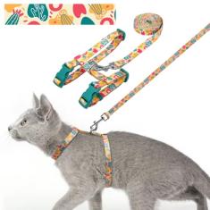 azuza Conjunto de arnês e coleira para gatos para caminhadas seguras e viagens, arnês para gatos à prova de fuga, leve, macio e confortável, peitoral ajustável para gatos pequenos, médios e grandes,