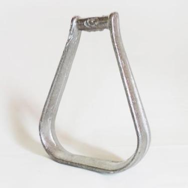 Imagem de Estribo Aluminio Para Sela Quarto De Milha Menor Preço - AF COUROS