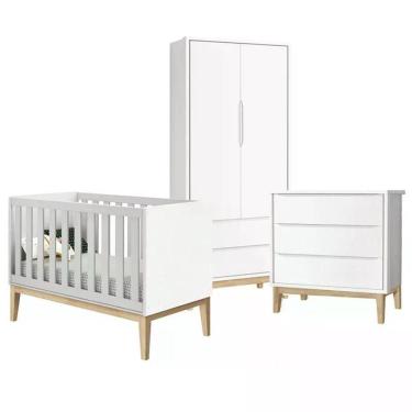 Imagem de Quarto Infantil Classic 2 Portas Branco Fosco Com Pés Madeira Natural Reller Móveis