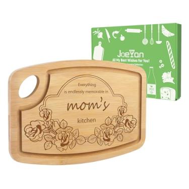 Imagem de Joeyan Tábua de corte de bambu para mãe, presente de dia das mães para avó, tábua de cortar charcutaria gravada com sulcos de suco de dois lados, presentes de aniversário personalizados de Natal para