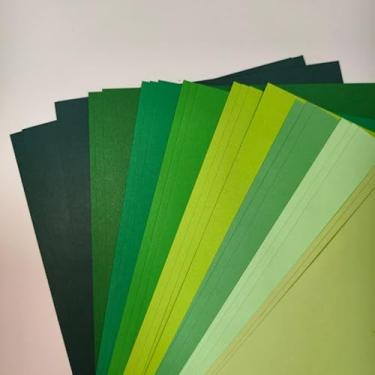 Imagem de Mini cartolina, tamanho A5 14,7 x 21 cm, 210 gsm, vários tons, 50 folhas (verde, 8 tons)