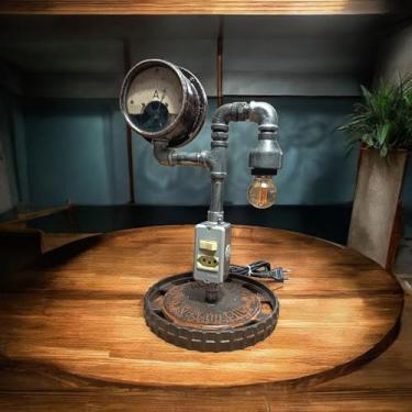 Imagem de Luminária de Mesa Estilo Industrial, Feita com Materiais Reciclados, Base em Ferro Fundido, Medidor Vintage, LED Edison, Decoração Steampunk para Casa e Escritório