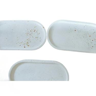 Imagem de Bandeja Decorativa Oval Multiuso | Marmorizado | Porta Jóias | Acessórios | Porta Velas(Branco)