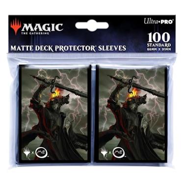 Imagem de Ultra Pro - O Senhor dos Anéis: Tales of Middle-Earth 100ct Deck Protector Sleeves - Ft. Sauron for Magic: The Gathering - Acabamento fosco sem brilho e tecnologia ChromaFusion para proteção de cartões
