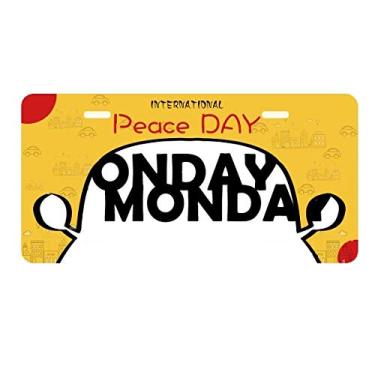 Imagem de DIYthinker Placa de carro com personagens elegantes Monday Decoração de carro Dia da Paz