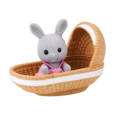 Imagem de Sylvanian Families Bebê Coelho Com Berço