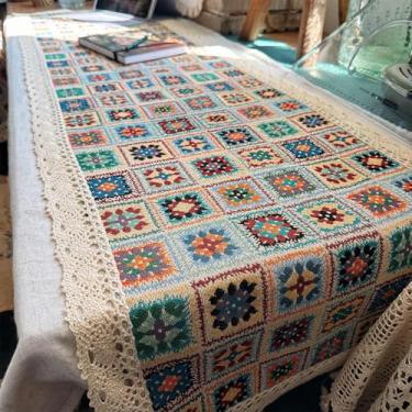 Imagem de Wuluwala Toalha de mesa de café estilo étnico Boho com design xadrez e cachecol retangular de renda de crochê para sala de jantar, cozinha, cômoda, decoração de casa, 99 cm x 155 cm