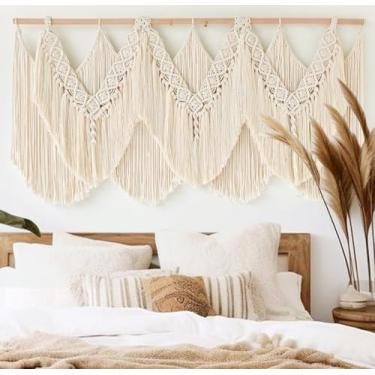 Imagem de IOWER Cabide de parede de macramê para pendurar na parede de macramê decoração de parede de dormitório artesanato artesanal com borlas nó de fibra boho arte decoração de quarto de casa 119 cm L x 63,5