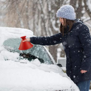 Imagem de 1 peça de ferramentas de remoção de neve de carro de inverno, pá de neve de plástico para para-brisa, raspador de gelo e escova de neve, seguro e não danifica o vidro (vermelho)