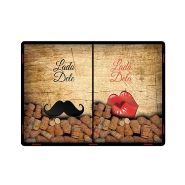 Imagem de Quadro Porta Rolhas Vinho Em Mdf Lado Ele E Lado Ela