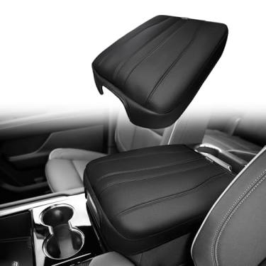 Imagem de Muslogy Capa de apoio de braço para console central compatível com GMC Yukon/Yukon XL e Chevy Tahoe/Suburban Comfort almofada de apoio de braço almofada de descanso de braço protetor de couro vegano