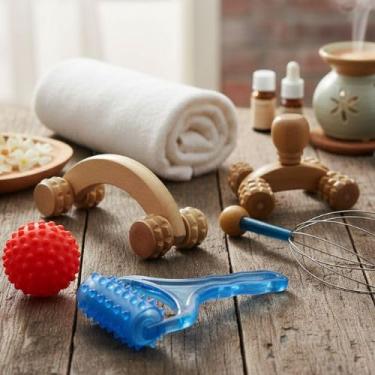 Imagem de Kit de Massageadores Manual Madeira 5 Peças – Relaxamento, Fisioterapia, Alívio de Dores e Estresse – Spa em Casa, Autocuidado e Bem-Estar – Luiggi Presentes®