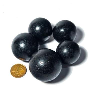 Imagem de Mini Bola de Cristal Negro (Quartzito Preto) - Lote com 5 Esferas Natu