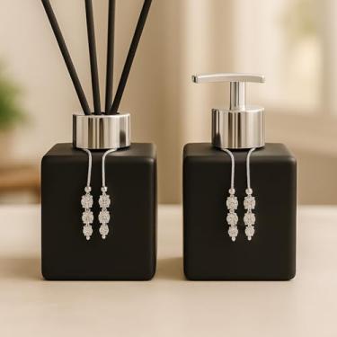 Imagem de Kit Lavabo Luxuoso de Vidro Cubo 250ml – Sabonete Líquido + Difusor de Ambientes, Design Sofisticado, Ideal para Presente e Decoração(Preto Fosco C/Prata)