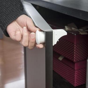 Imagem de Fechaduras magnéticas de armário de 12 peças - sem instalação de broca, trava de segurança de gaveta, travas magnéticas adesivas invisíveis para armários de cozinha e gavetas