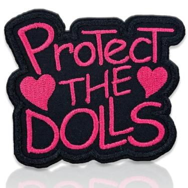 Imagem de Protect The Dolls Patch bordado rosa letras ferro no emblema para jaquetas, mochilas, chapéus, moda feminina, empoderamento, design de coração fofo, bordado durável de 7,6 cm
