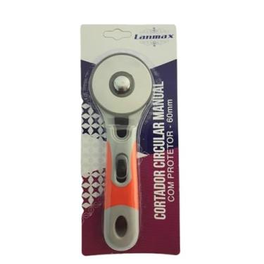Imagem de Cortador Circular Manual Tecidos Patchwork Scrapbook 60mm LM-60 Protetor Laranja Cinza Preto Ferramenta Indispensável Para Cortes Precisos E Seguros