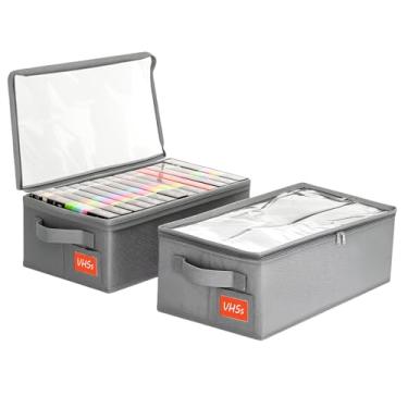 Imagem de yoyobubu Caixa de armazenamento VHS – Pacote com 2 organizadores de fita cassete com tampa de PVC transparente – Caixa de armazenamento empilhável comporta 14 fitas VHS em concha – Estojo de mídia