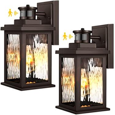 Imagem de VIANIS Luminária externa com sensor de movimento, 2 pacotes de luzes de varanda externas de bronze polido a óleo do crepúsculo ao amanhecer, lanternas de parede de alumínio antiferrugem com vidro