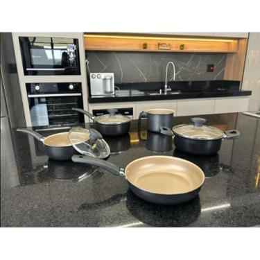 Imagem de Conjunto de Panelas 5 Peças Antiaderente – Alumínio com Tampa de Vidro, Fervedor e Utensílios de Nylon (Preto e Bege)