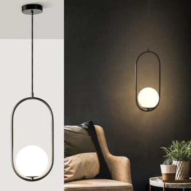 Imagem de DELIPUSHI Luminária pendente de globo de luz dourada moderna, luminária pendente de comprimento ajustável de meados do século, lâmpada redonda de vidro de leite, mini iluminação de ilha de cozinha de