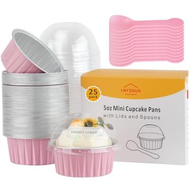 Imagem de LNYZQUS Copos de papel alumínio de 141,7 g com tampas, pacote com 25, formas descartáveis para cupcake, mini recipientes de bolo, creme, brulee, ramequins, forros de cupcake - rosa