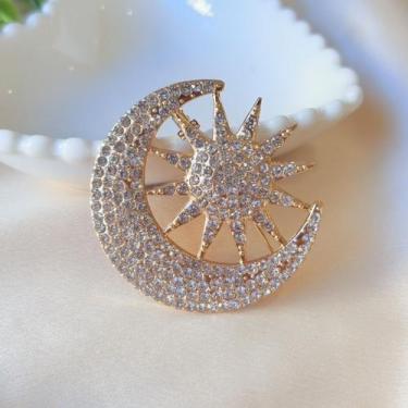Imagem de Broche Grande de Sol e Lua com Strass - - Pistache Acessórios, Dourado