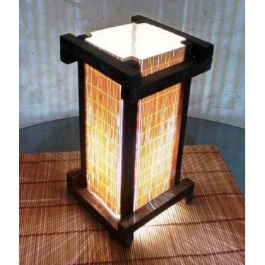 Imagem de Abajur de mesa japonês rustico com telinha de bambu sala quarto madeir