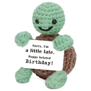 Imagem de Xinezaa Belated Birthday Gifts for Women Men, Cute Handmade Crochet Turtle with Funny Late Card, Happy Belated Birthday Gift for Friend Coworker Boyfriend Girlfriend, Small Make-Up Present