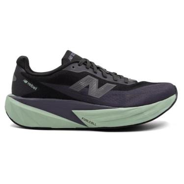 Imagem de Tênis New Balance Fuelcell Rebel V5 Masculino, Preto, Verde, 43
